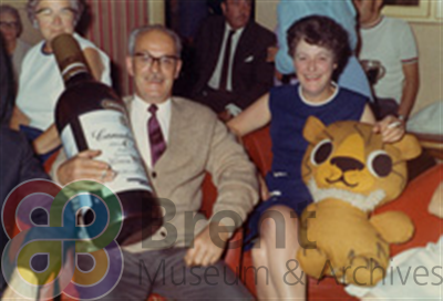 TH\CT\Museum catalogue\photographs\1995_25_22g_th.jpg; 1995.25.22a-j; ;